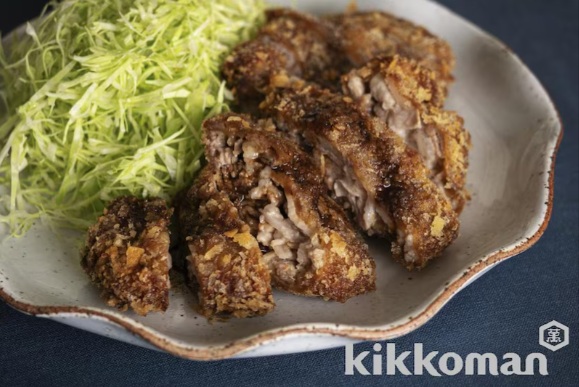 キッコーマン公式レシピサイト「ホームクッキング」の豚こま紅しょうがとんかつ